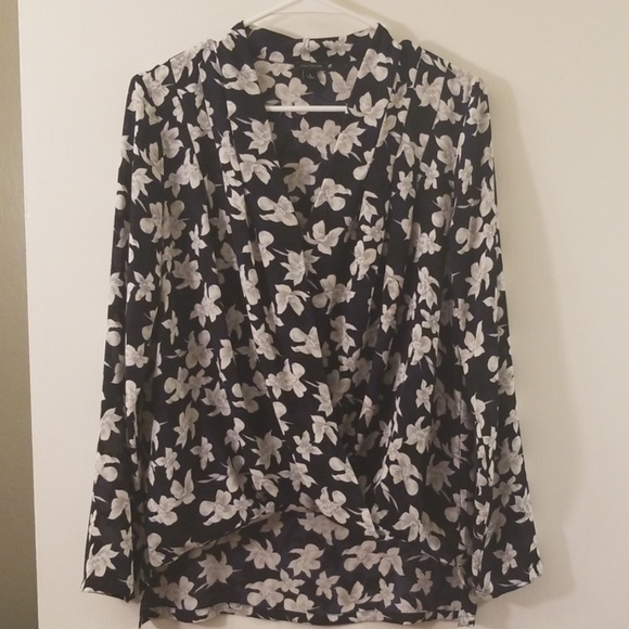 Ann Taylor Tops - *SOLD* Ann Taylor Floral Blouse